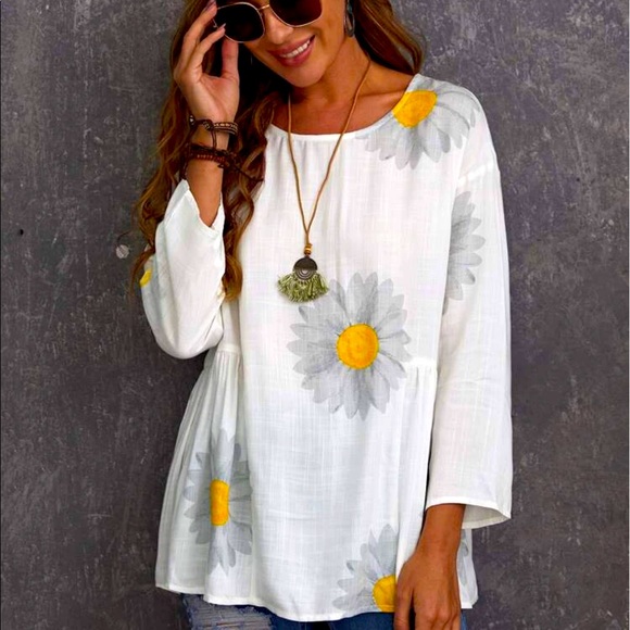 EMERY ROSE Tops - EMERY ROSE DROP SHOULDER FLORAL TOP